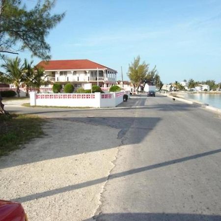 Peach House Upstairs Villa Governor S Harbour Exterior foto